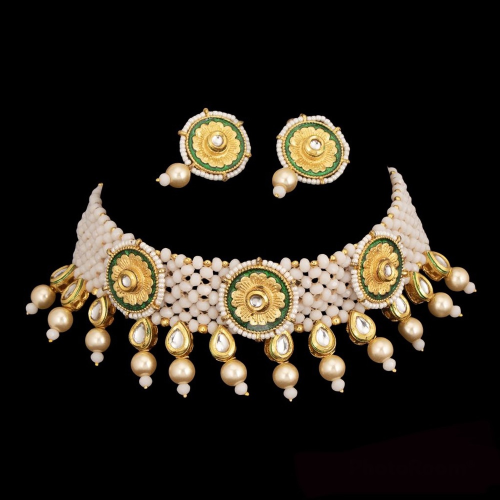 Eye Catching Gold Plated Kundan and Pearl Choker Necklace Set For Women